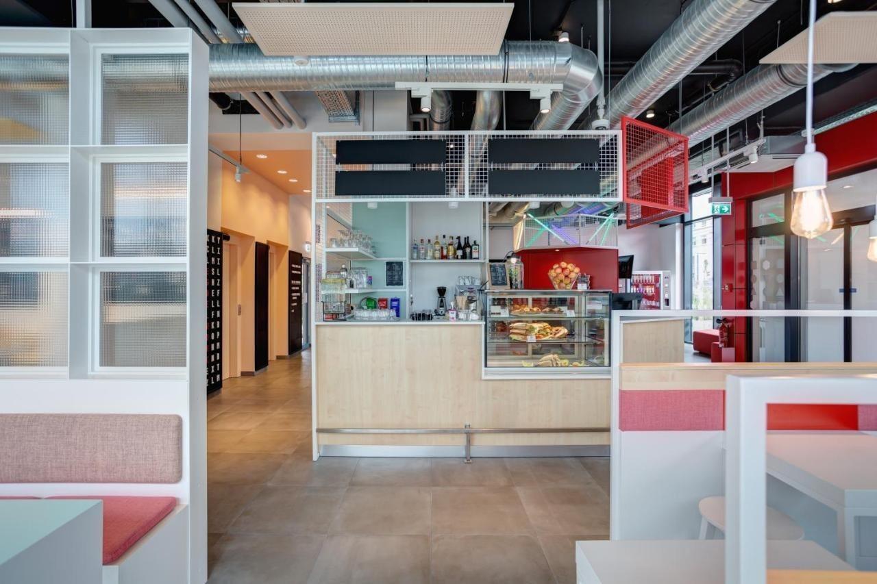 Meininger Hotel Heidelberg Hauptbahnhof Ngoại thất bức ảnh
