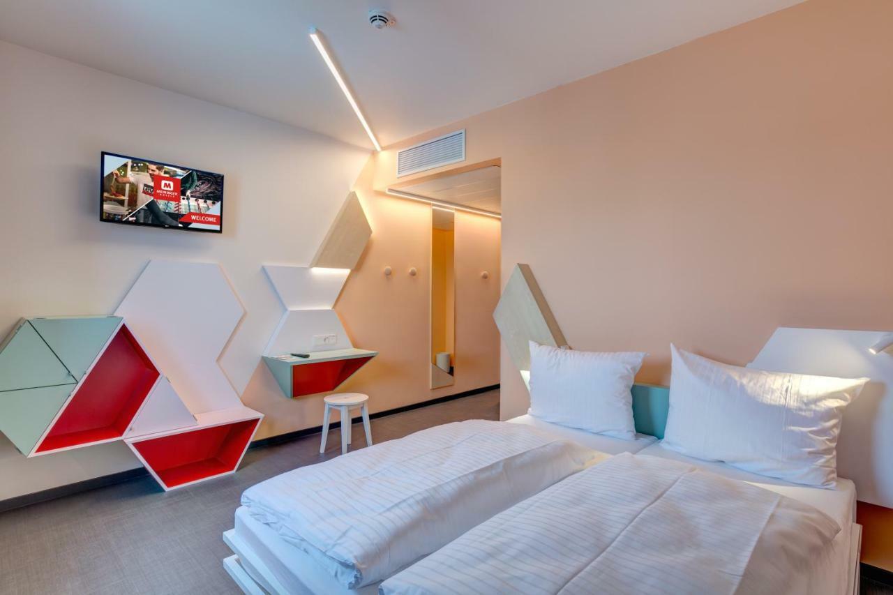 Meininger Hotel Heidelberg Hauptbahnhof Ngoại thất bức ảnh