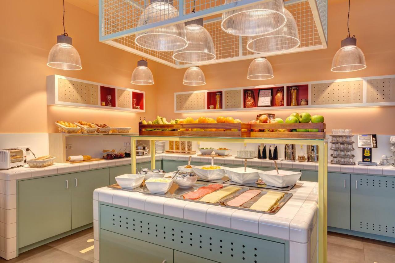 Meininger Hotel Heidelberg Hauptbahnhof Ngoại thất bức ảnh