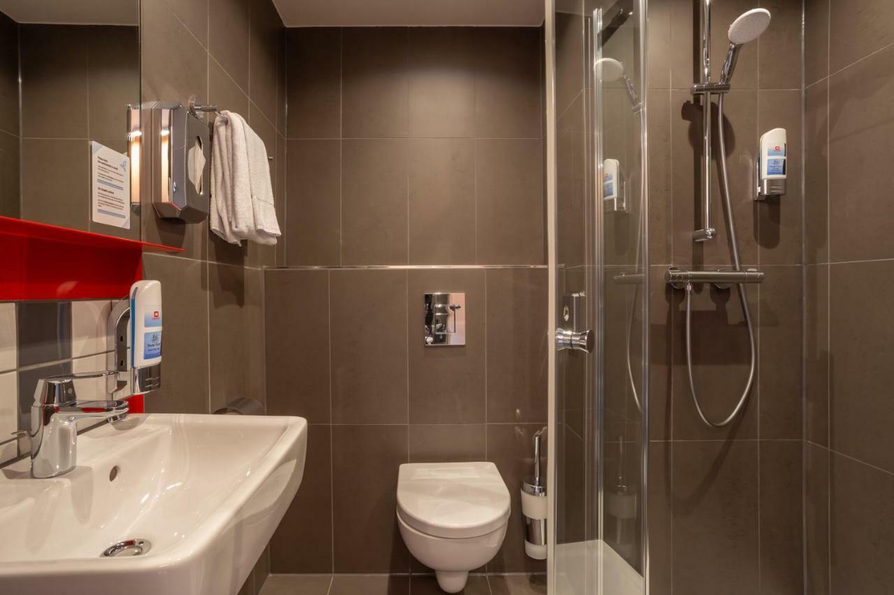 Meininger Hotel Heidelberg Hauptbahnhof Ngoại thất bức ảnh